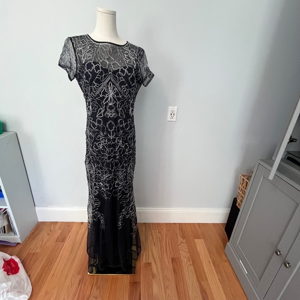 JS Collections Navy Silver Long Formal Shortsleeve Dress- Size 8- Mom of Bride